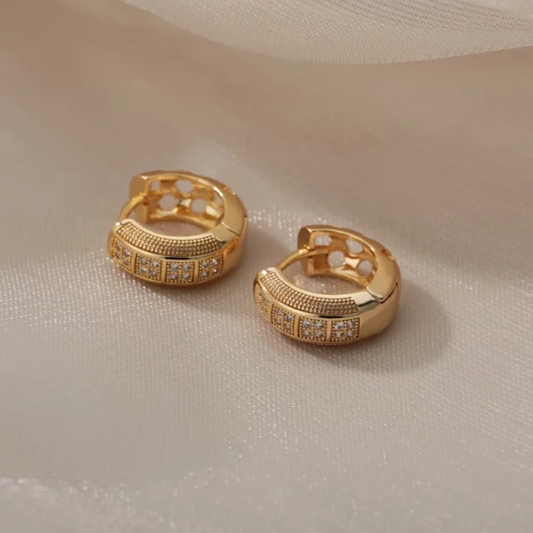 Accessoire mode : boucle d'oreille ronde en acier inoxydable