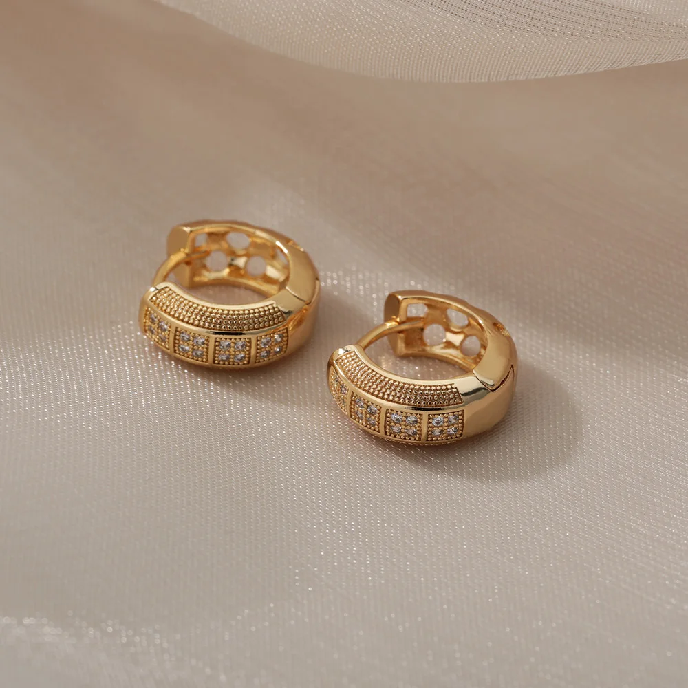 Boucle d'oreille ronde en acier inoxydable pour un style moderne