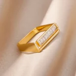 Bague en acier inoxydable carrée élégante pour homme