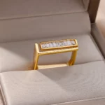 Bague en acier inoxydable carré, accessoire tendance pour tous