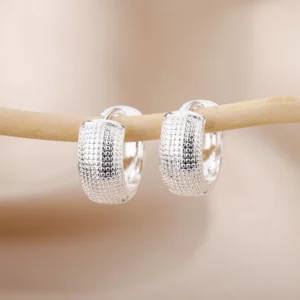 Boucles d'oreilles en acier inoxydable, design moderne avec facettes étincelantes