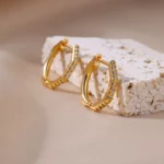 Accessoires de mode : boucles d'oreilles hexagonales en acier inoxydable