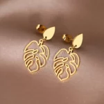 Accessoire mode : boucle d'oreille Monstera en acier inoxydable