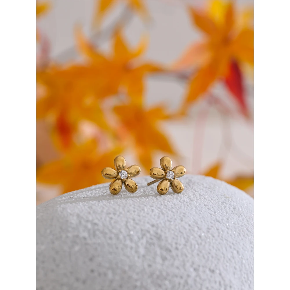 Boucle d'oreille en acier inoxydable en forme de fleur, élégante et résistante