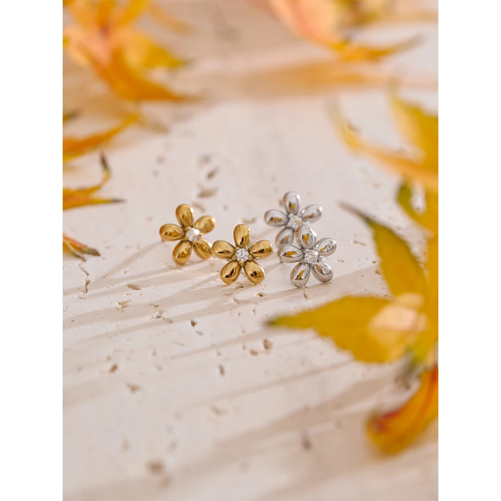 Bijoux modernes : boucle d'oreille en acier inoxydable avec design floral