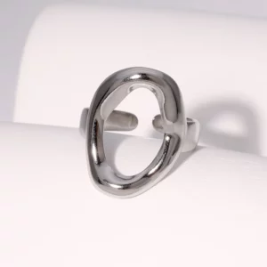 Bague ronde en acier inoxydable avec finition brillante